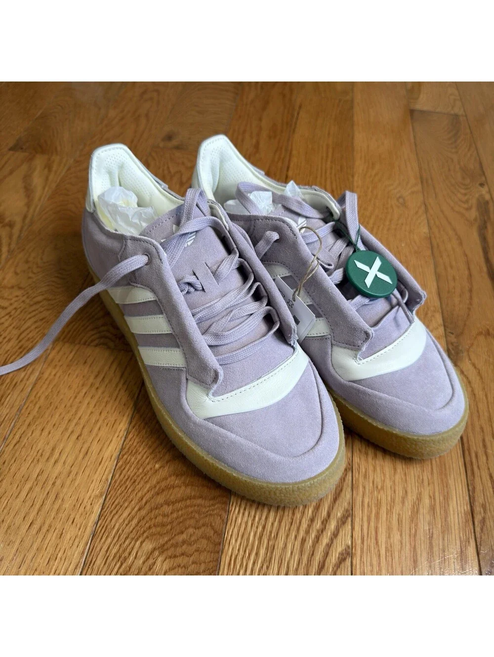 Size 9.5 Men’s, 10.5 Women’s Rivalry Crepe Mens Lifestyle Shoes (Purple/White).